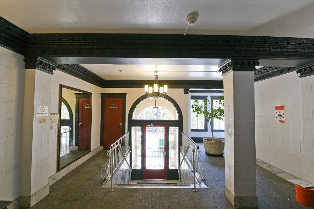 Gallery Photo 6